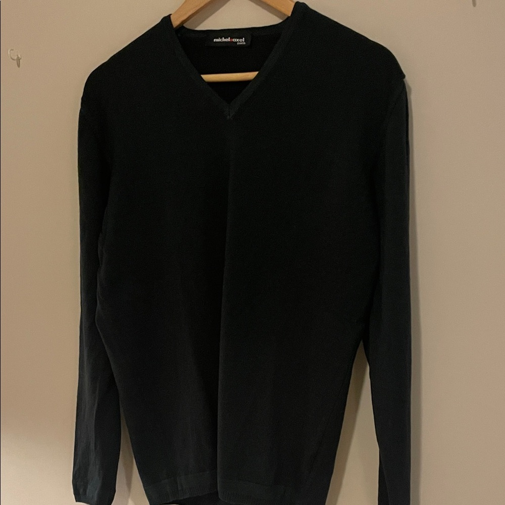 Men's V-Neck Sweater in Charcoal